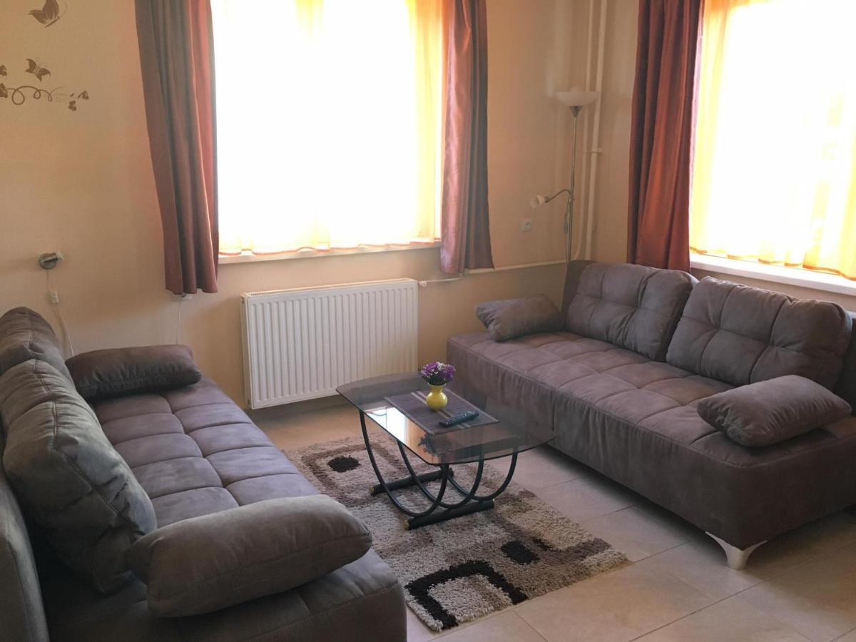 Adel Apartman Sárvár Exterior foto