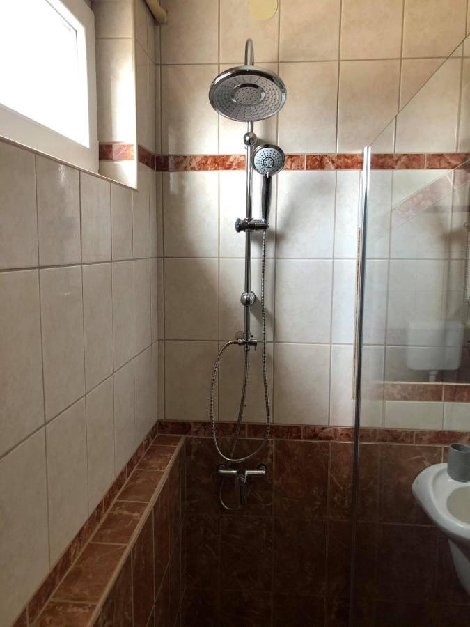 Adel Apartman Sárvár Exterior foto