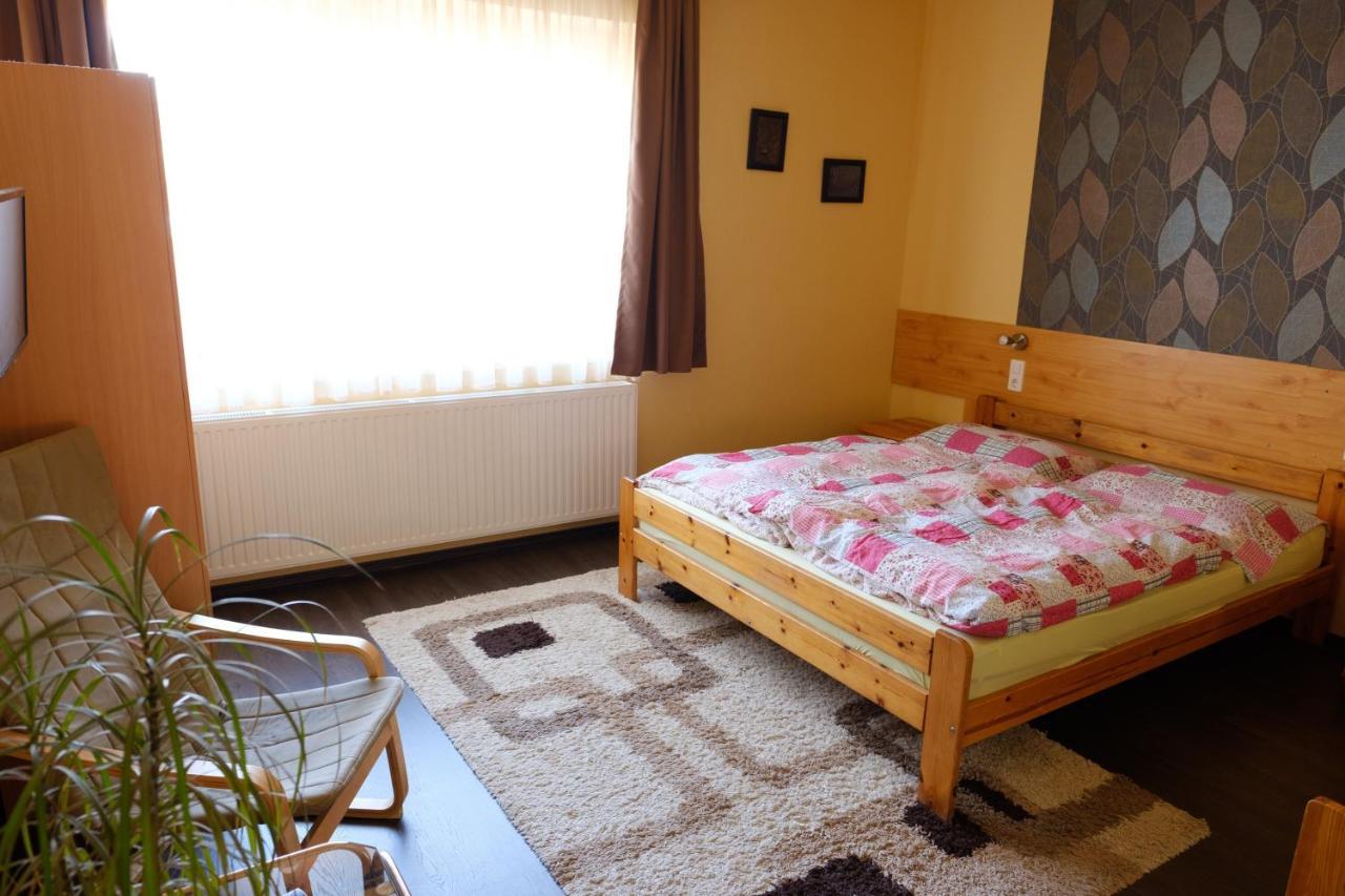 Adel Apartman Sárvár Exterior foto