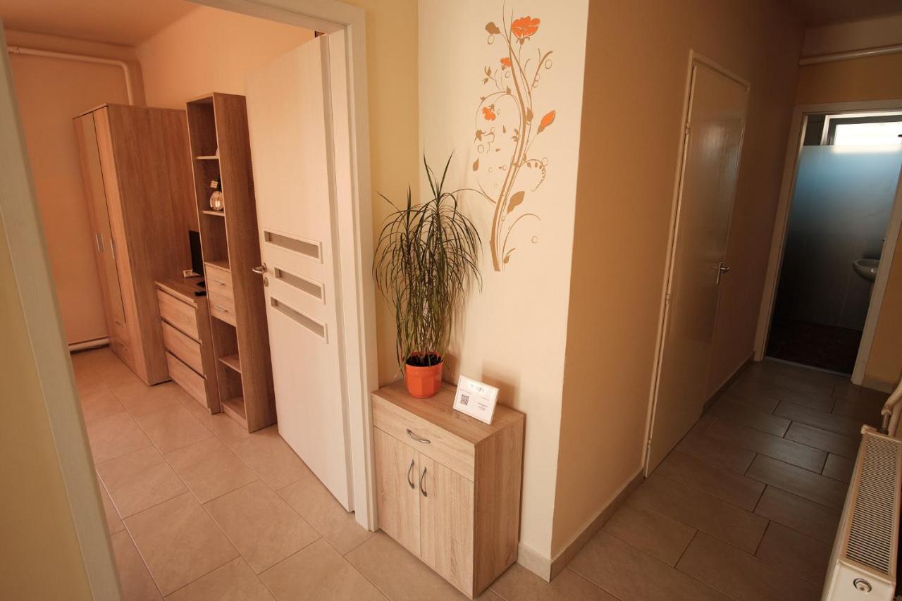 Adel Apartman Sárvár Exterior foto