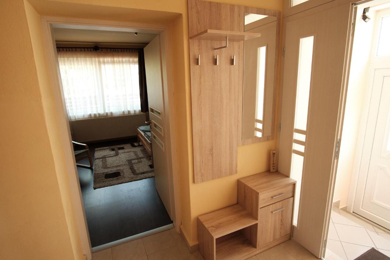 Adel Apartman Sárvár Exterior foto